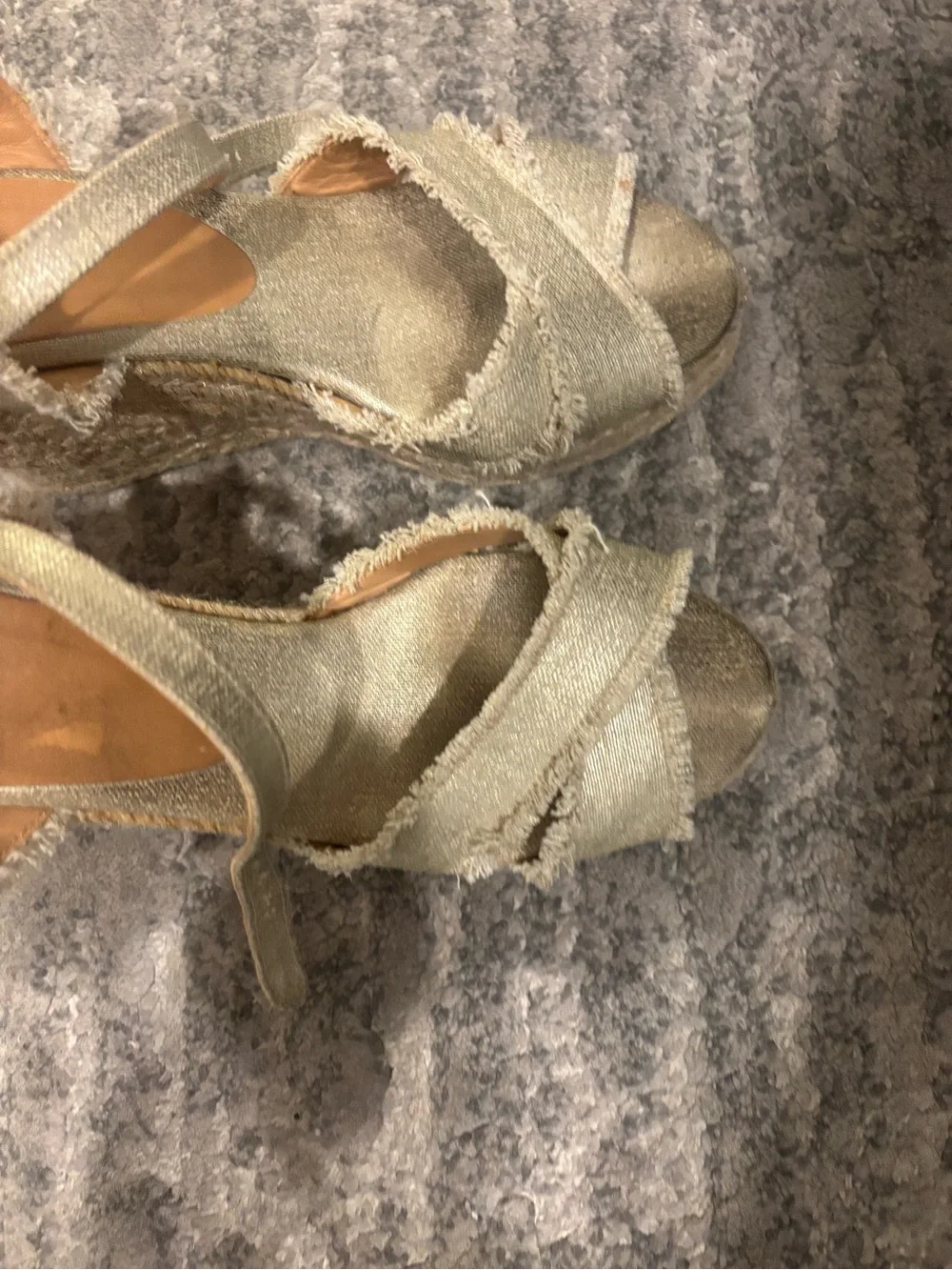 Castaner Bromelia Wedge Espadrille Sandals in light gold